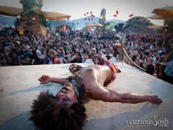 Get up Rajiv! the audience is waiting!