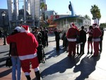 starting at the beginning of universal city-walk, getting photo'd by the japanese before we walk through the park...